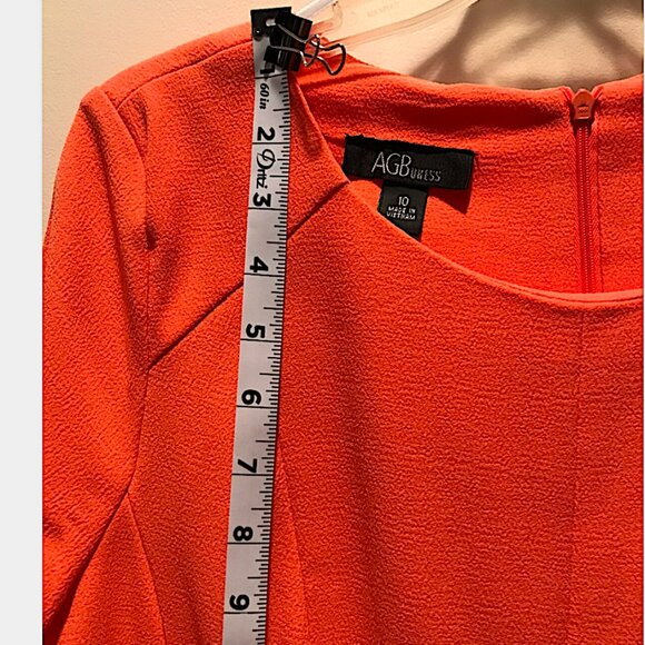 AGB Peach fit & flare dress with soft pleats size 10. Knee length has 3/4 sleeve - Picture 3 of 5